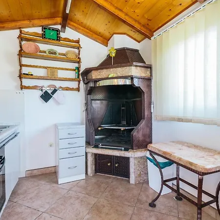 With A Parking Space Stinjan, - 15560 아파트 *