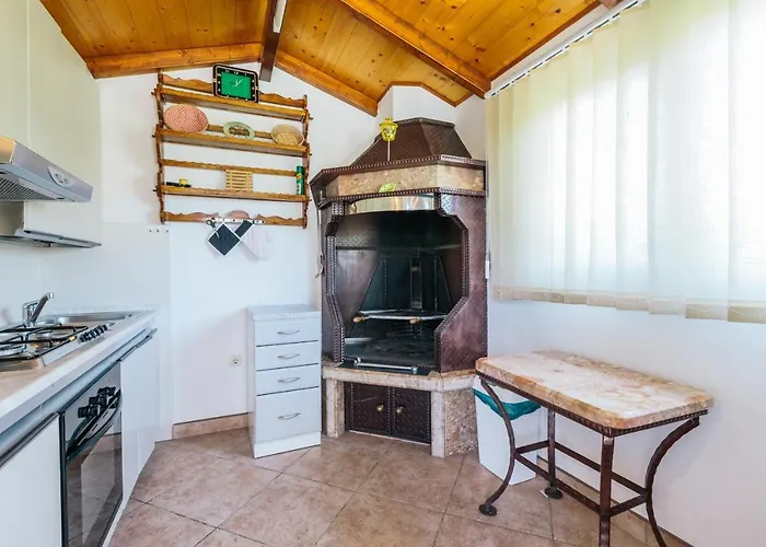 With A Parking Space Stinjan, - 15560 Διαμέρισμα *