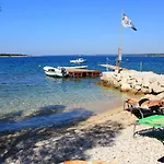 Lejlighed With A Parking Space Stinjan, - 15560 Pula